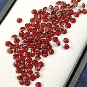 Granate rojo natural de 5 mm, piedra preciosa redonda facetada: Fabricación de joyas