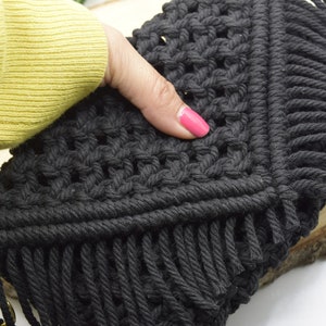 Schwarze Makramee Damen Clutch Tasche, dunkle Handytasche, Sommer Abend Quaste Geldbörse, kleine Urlaub Handtasche, Boho Umschlag Handgelenk Tasche