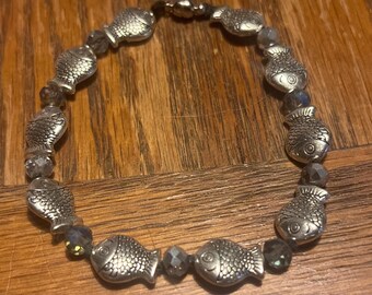 Silver Fish bracelet 654