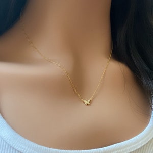Sierlijke vlinderketting, minimalistische hanger, delicate vlinderkraag, kleine vlinderketting, gouden vlinderketting, cadeau voor meisjes
