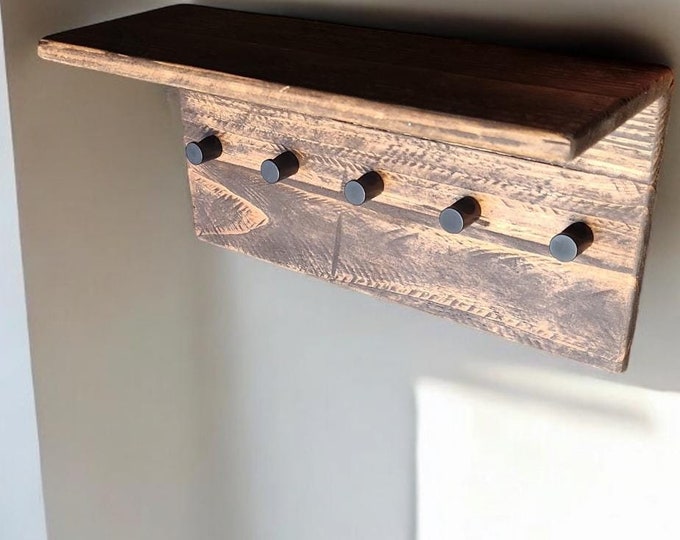 Rustic Recycled Wood Wall Hook – Farmhouse Style Entryway Organizer