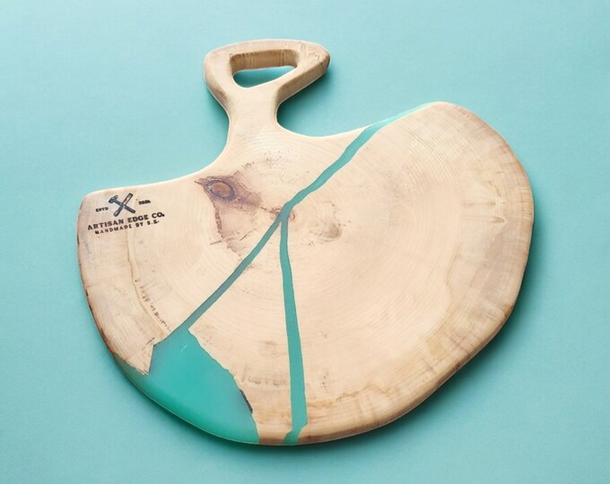 13" Round Maple Charcuterie Board – Elegant Serving Platter for Entertaining