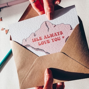 L'île vous aime toujours, jolie carte de l'île de Wight pour la Saint-Valentin, anniversaire, carte de jeu de mots pour petite amie, petit ami, mari, femme