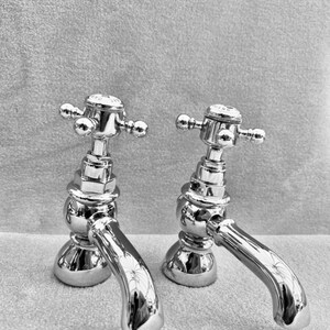 York style Basin Bath Pillar Bath mixer taps in Antique Gold Chrome Traditional York Deck mounted Cross Traditional classic Bathroom faucet image 2