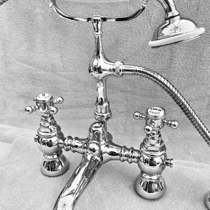 York style Basin Bath Pillar Bath mixer taps in Antique Gold Chrome Traditional York Deck mounted Cross Traditional classic Bathroom faucet image 3