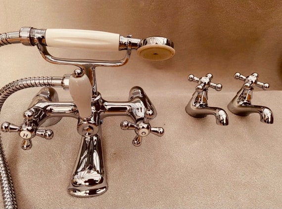 Classic Trafalgar Basin / Bath Pillar taps Bath shower mixer - flexi / handset antique traditional Antique gold Traditional vintage faucet