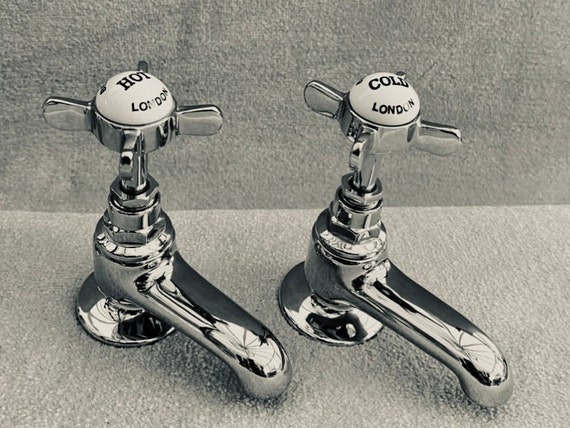 Antique Traditional style chrome luxury Basin taps or  Bath tap pair bathroom Victorian faucet