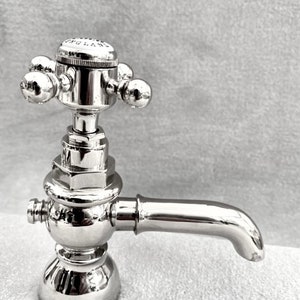 York style Basin Bath Pillar Bath mixer taps in Antique Gold Chrome Traditional York Deck mounted Cross Traditional classic Bathroom faucet image 5