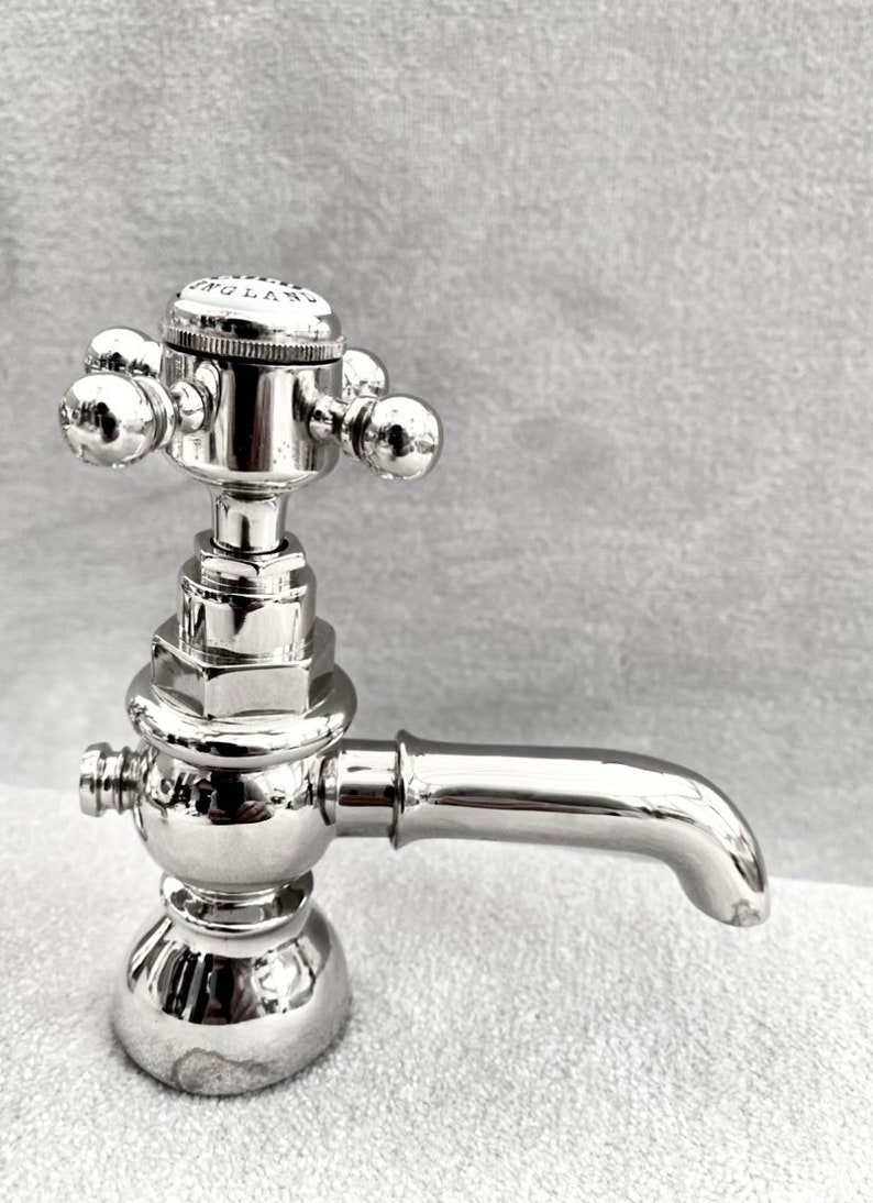 York style Basin Bath Pillar Bath mixer taps in Antique Gold Chrome Traditional York Deck mounted Cross Traditional classic Bathroom faucet image 5