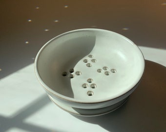 Alabaster Berry Bowls with Dishes