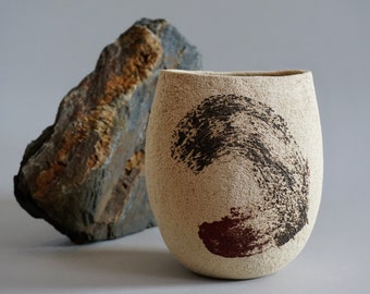 Handmade ceramic vase / Textured vase / Modern pottery / Wabi-Sabi ceramic vase / Flower vase / Collectible vase / Wedding gift / Gift