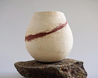 Elegant Decor for Home and Office / Handmade Ceramic Vase / Boho Decor / Handmade Gift / Boho Vase/ Gift for Family and Friends / Minimalist