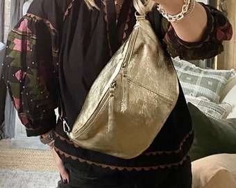 Bolsa tiracolo dourada tamanho XL, bolsa de peito prateada extragrande, pochete grande, pochete de viagem, bolsa para aeroporto, pochete dourada - feita à mão na Itália