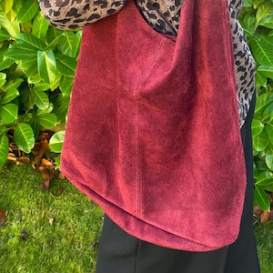 Bordeaux Wildleder Hobo Tasche, Burgund Shopper Tasche, Wildleder Tragetasche, Wildleder Hippy Tasche, Wildleder Slouchy Bag, Wildleder Boho Geldbörse, Laptoptasche