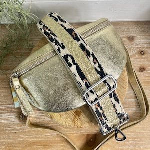 Side purse top with price