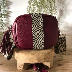 Burgunder Ledertasche, Dunkelrote Ledertasche, Kirschrote Tasche, Weinrote Quaste Tasche, Burgunder Crossbody, Burgunder Disco Tasche, Kastanienbraune Ledertasche