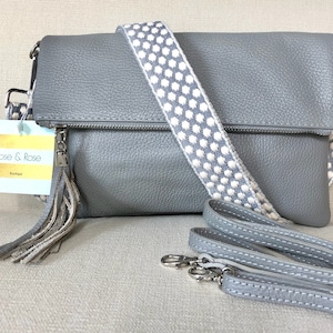 Dove Grey Leather Clutch, Large Leather Clutch Purse, Soft Clutch Bag Grey, Cosmetics Bag, Evening Bag Light Grey Leather, Daytime Bag, Zip