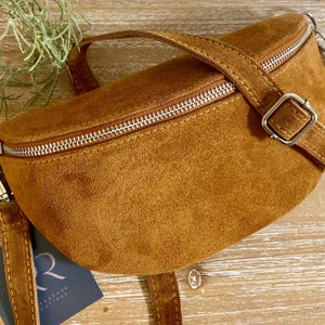 Beige Wildleder Gürteltasche, Beige Wildleder Schultertasche, Echte Wildleder Gürteltasche, Hellbraune Halbmond Tasche, Braune Gürteltasche, Hellbraune Leder Geldbörse, Hellbraune Wildleder Geldbörse,