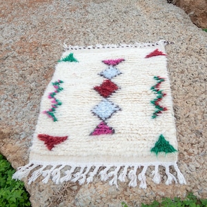 Moroccan pink carpet Azilal carpet