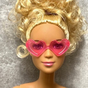 Barbie con gafas best sale