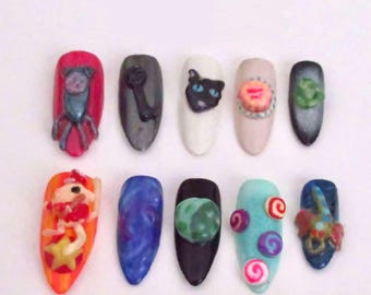Uñas inspiradas en Coraline en 3D
