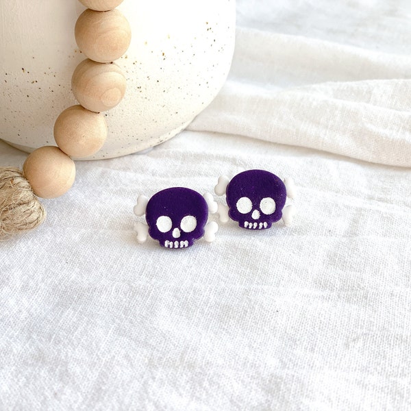 Skull & Crossbones Stud Earrings, Handmade Jewelry, Skull Jewelry, Gifts under 20, Gifts for Women, Birthday Gift for Her, Cute Clay Studs