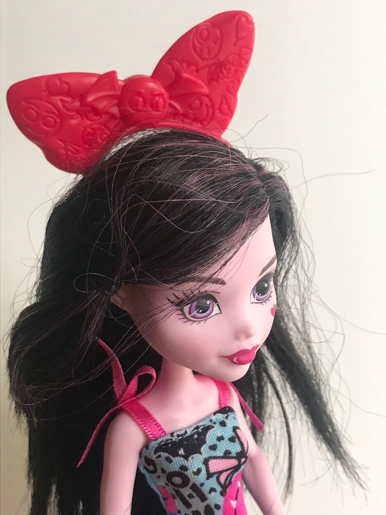 draculaura emoji