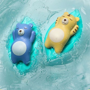 Leaf Lounger Bear Bath Toy, Wind Up Animal Bath Toys, Bath Toy for Kids and Toddlers, Cute Bath Toy image 4
