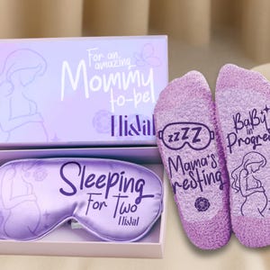 Pregnancy Socks Gift –Growing a Tiny Human –Labor Socks –New Mom Gift– Funny Maternity – Pregnant Daughter Gift –Maternity gift- Baby Shower