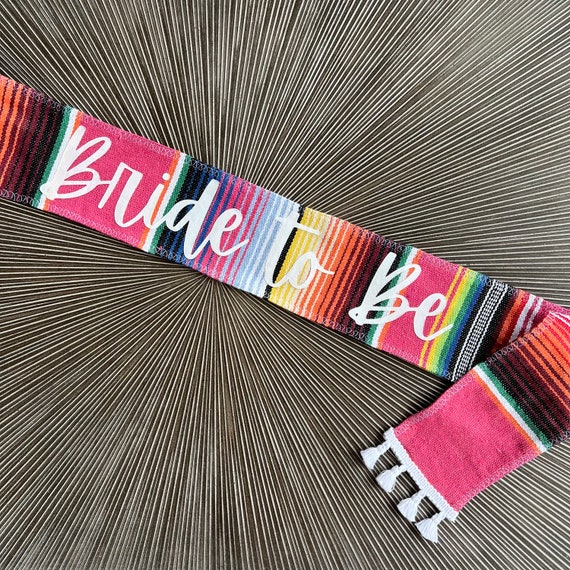 Mexikanische Schärpen Für Braut & Bräutigam | 2 Stück | Junggesellinnenabschied Party-Zubehör | Satin Mit Aufdruck