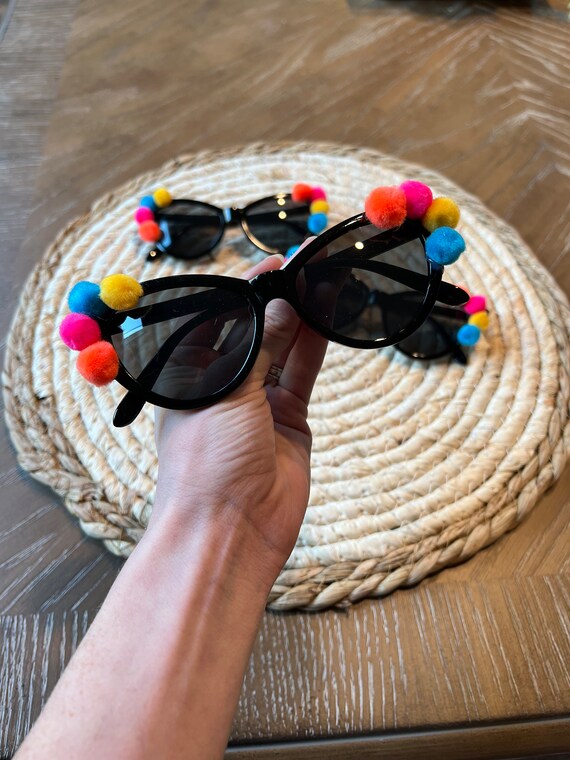 Cat eye sunglasses party favors cheap