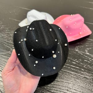 Mini cappello da cowgirl con perle - bomboniera per festa di nozze - cappello da cowboy per addio al nubilato - cappello western - Austin-Texas - Scottsdale - Nashville - cappello in miniatura