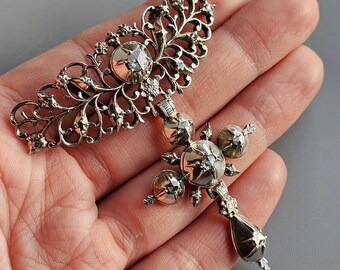 Georgian Antique Silver Cross Pendant with Rose-Cut Diamonds - 18th Century Jewelry