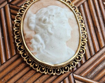 Vintage 1940s Large Bisque Porcelain Cameo & Silver Brooch - Finnish Hallmarked - Goldwashed