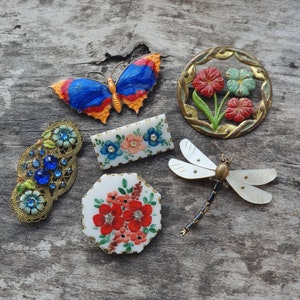 Antique costume deals jewelry brooches
