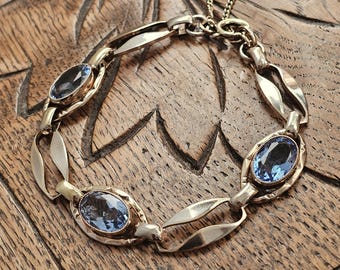 Vintage Electroplated Gold Tone Bracelet: Blue Glass Paste, 1940s Style