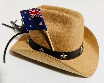 Australian Cowboy Pet Hat: Tan Felt Cat/Dog Costume