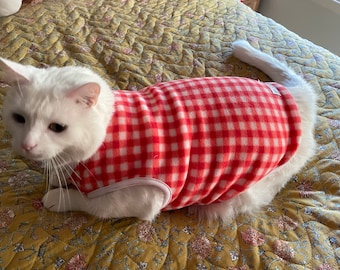 Cat Dog Jumper Soft Warm Snug Red and white check Fleece Jumper for Cats / Dogs Cat Dog