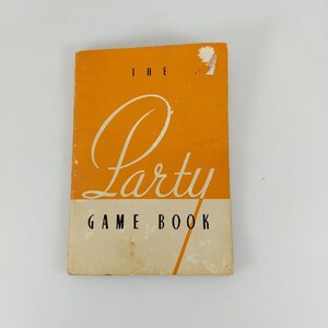 The Party Game Book 1939 Illustrated Booklet Kellogg Company Battle Creek MI