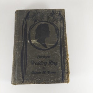 Broken Ehering von Charlotte M. Braeme, Hurst and Company HC Undatiert