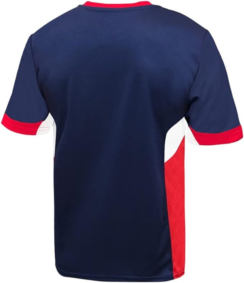 K&ouml;nnte beinhalten: Ein marineblaues Kurzarm-Trikot mit wei&szlig;en und roten Akzenten. Das Trikot hat einen V-Ausschnitt und eine wei&szlig;e Seitenpartie.