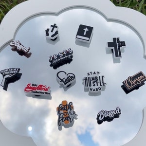 Christlichen Kroko Charms | Religiöse Anhänger | Glaube Charms