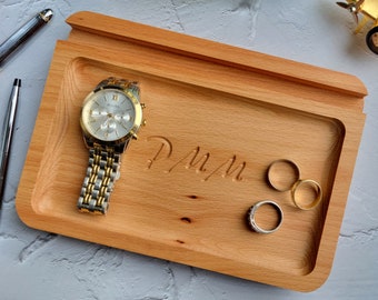 Catch all Tray Personalized Phone/Tablet Holder | Groomsmen Gifts | Father's Day Gifts | Solid European Beech Valet Tray | Gifts for Men