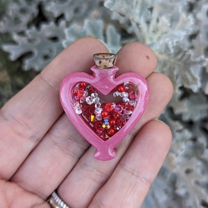 Love Potion Bottle Shaker Mold, Shaker Mold, Silicone Mold, Mini Shaker Molds, UV Resin, Epoxy Resin, Valentine, Resin Shaker Mold, Badge