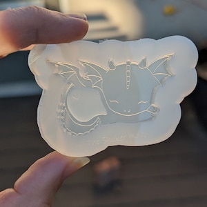 Sleeping Dragon Shaker Mold, Shaker Mold, Silicone Mold, Mini Shaker Molds, Resin Molds, Shaker Charms, UV Resin, Epoxy Resin, Shaker Badge