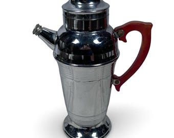 Vintage Art Deco Chrome Cocktail Shaker With Spout & Red Bakelite Handle 1930s