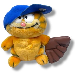 Vintage Garfield Cat Dakin Plush With Baseball Glove & Hat 9" Stuffed Toy 1981