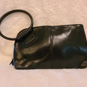 Hobo look, Vegan leather wristlet purse