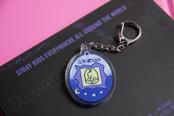 アイドルグッズ Stray Kids SKZOO TAMAGOTCHI Wolf Chan NEW Stray Kids SKZOO TAMAGOTCHI & CASE SET Bandai Wolf Chan