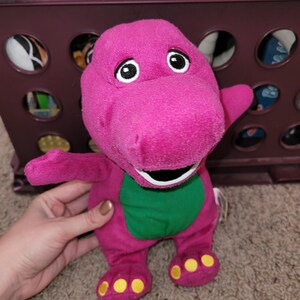 レア！　Barney バーニー　ぬいぐるみ　恐竜　ダイナソー レア！ Barney バーニー ぬいぐるみ 恐竜 ダイナソー - メルカリ